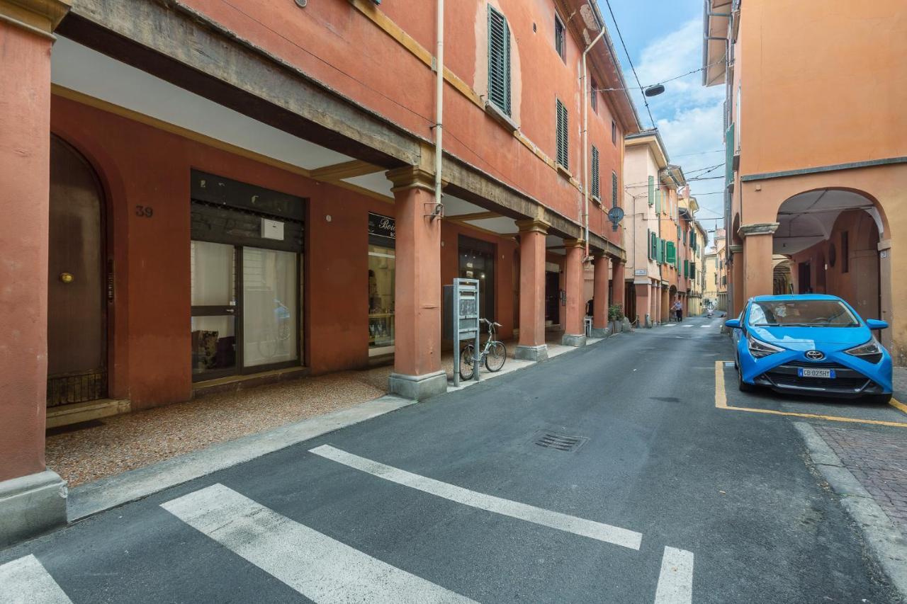 Bologna Modern Apartment Saragozza District ภายนอก รูปภาพ